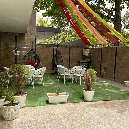 Tanvi Premium Residency Near Artemis Hospital, Gurugram Ξενοδοχείο Γκουργκάον Εξωτερικό φωτογραφία