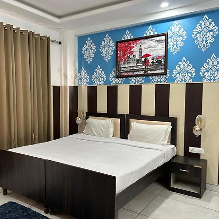 Tanvi Premium Residency Near Artemis Hospital, Gurugram Ξενοδοχείο Γκουργκάον Εξωτερικό φωτογραφία