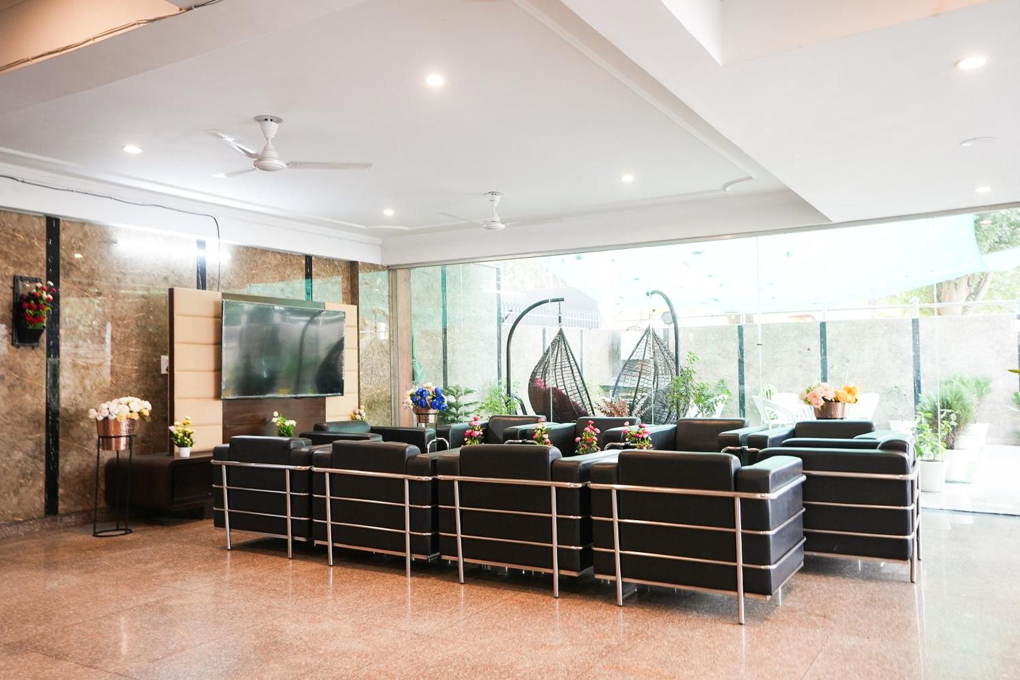 Tanvi Premium Residency Near Artemis Hospital, Gurugram Ξενοδοχείο Γκουργκάον Εξωτερικό φωτογραφία