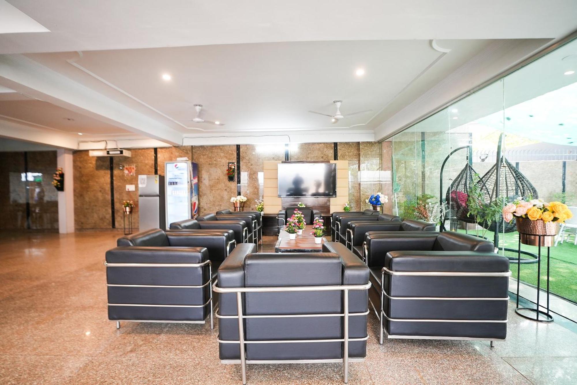 Tanvi Premium Residency Near Artemis Hospital, Gurugram Ξενοδοχείο Γκουργκάον Εξωτερικό φωτογραφία