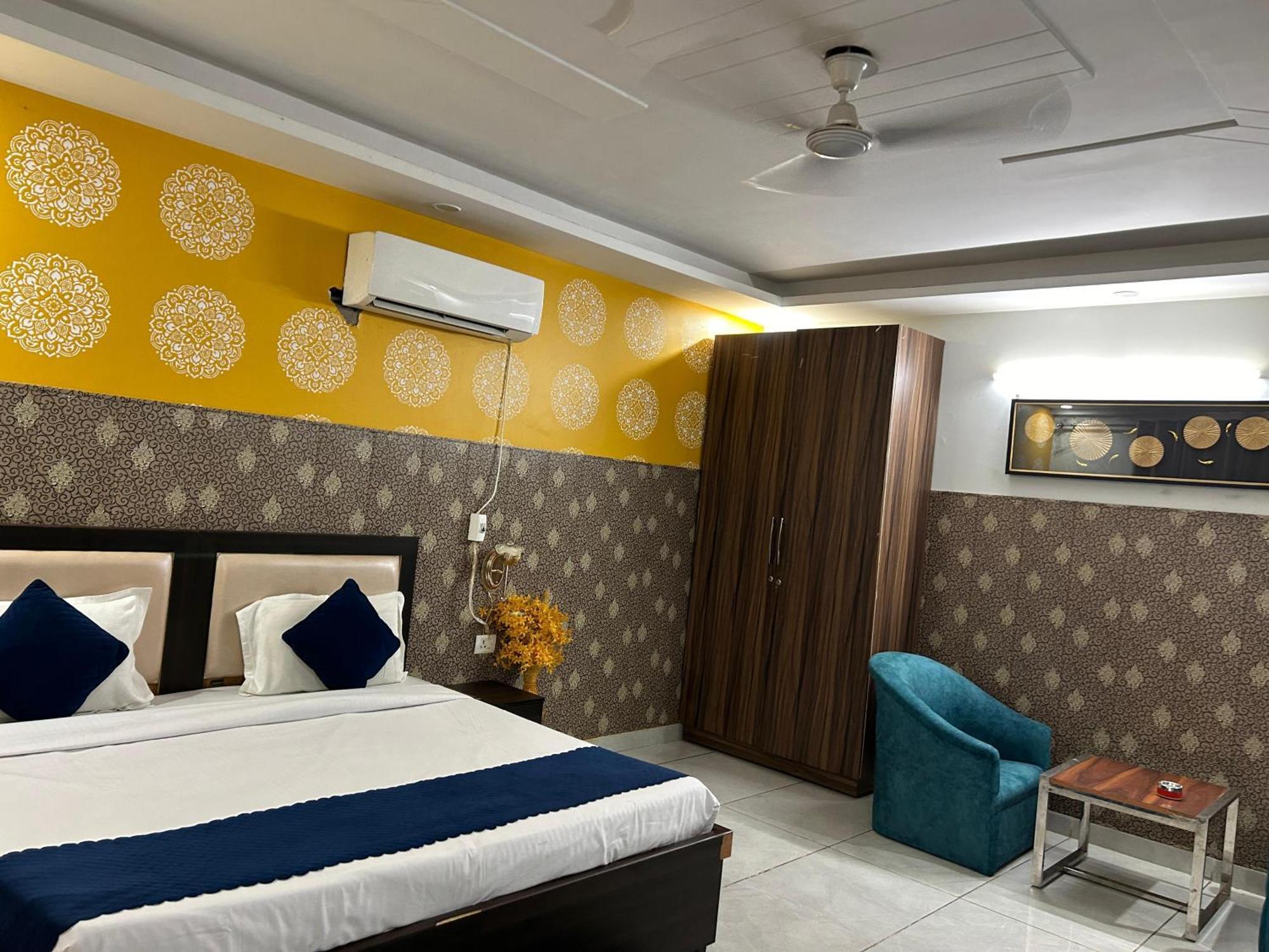 Tanvi Premium Residency Near Artemis Hospital, Gurugram Ξενοδοχείο Γκουργκάον Εξωτερικό φωτογραφία
