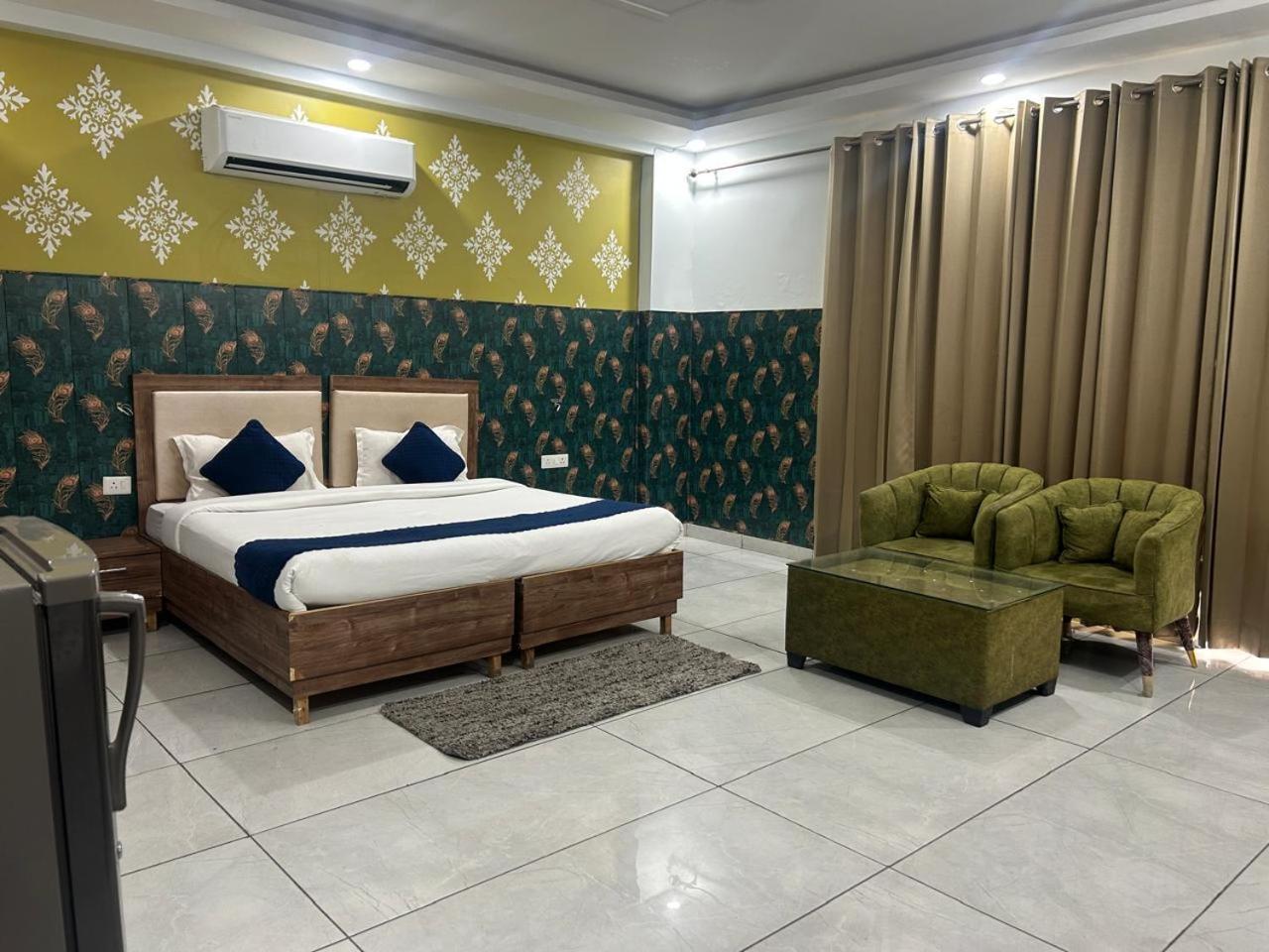 Tanvi Premium Residency Near Artemis Hospital, Gurugram Ξενοδοχείο Γκουργκάον Εξωτερικό φωτογραφία