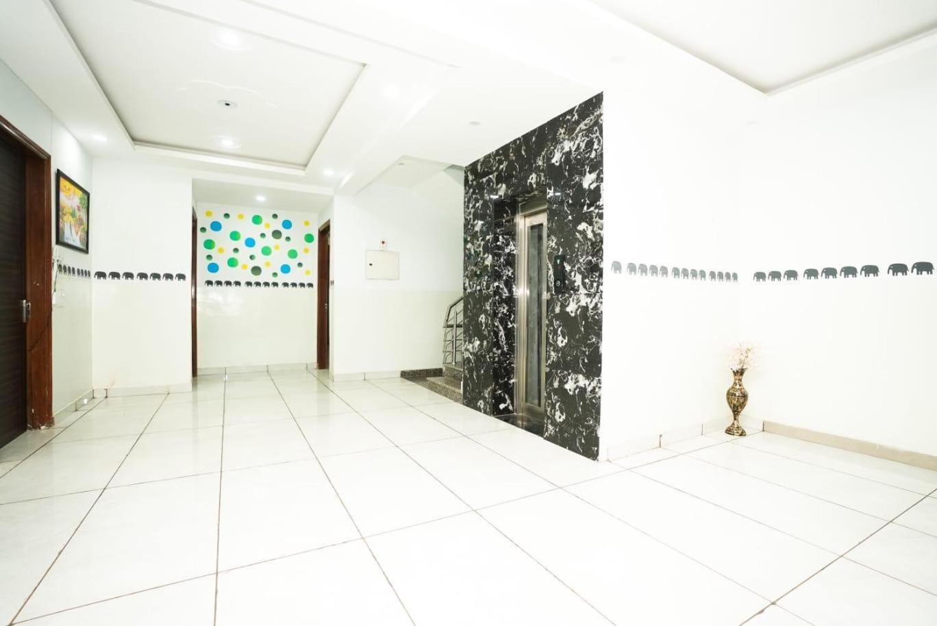 Tanvi Premium Residency Near Artemis Hospital, Gurugram Ξενοδοχείο Γκουργκάον Εξωτερικό φωτογραφία