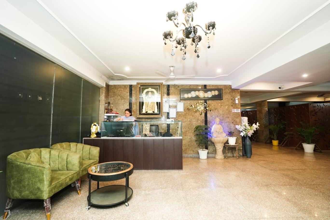 Tanvi Premium Residency Near Artemis Hospital, Gurugram Ξενοδοχείο Γκουργκάον Εξωτερικό φωτογραφία