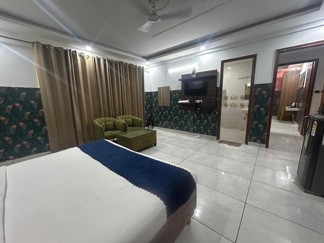 Tanvi Premium Residency Near Artemis Hospital, Gurugram Ξενοδοχείο Γκουργκάον Εξωτερικό φωτογραφία